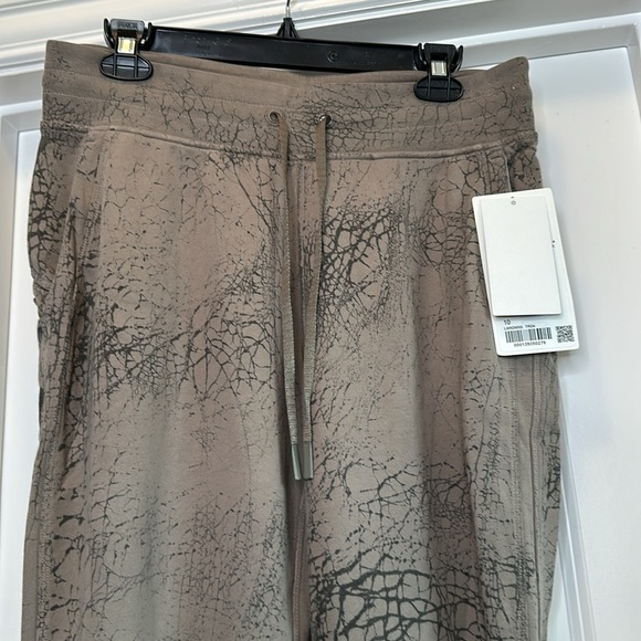 New Lululemon‎ Warm Down Jogger *7/8 Length Thread Dye Rover Sz 10 - Picture 5 of 10